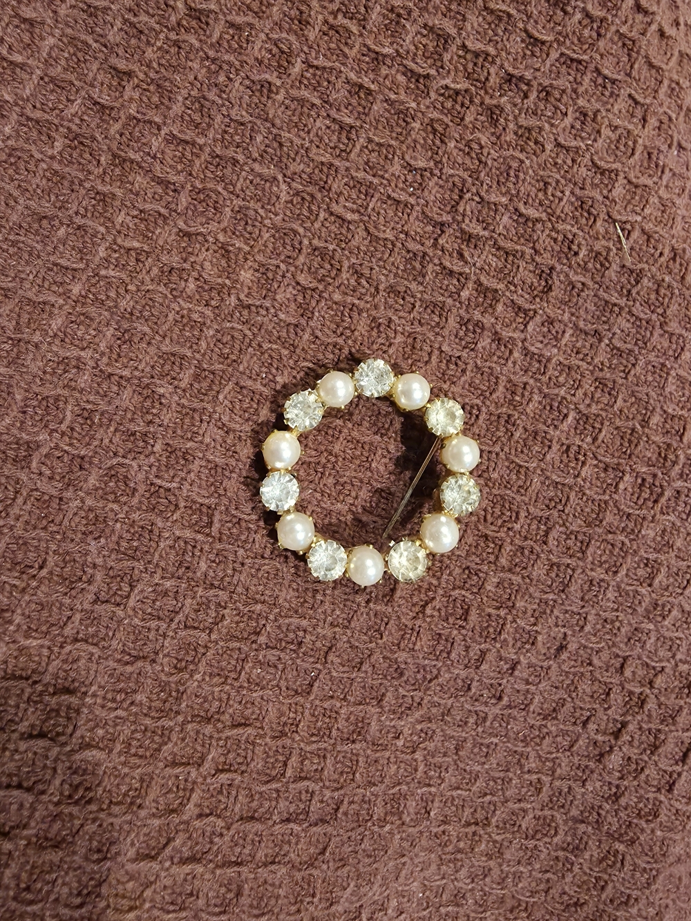 Vintage Gold-Tone Circular Pearl & Crystal Brooch - Ivory Pearls